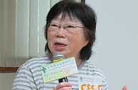 圖片4: 照顧者梁潔玲女士代替母親照顧智障的妹妹