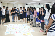 圖片: 同學透過創作活動及分享學習藝術治療的介入技巧