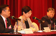 主禮嘉賓環境局常任秘書長/環境保護署署長王倩儀女士JP致辭